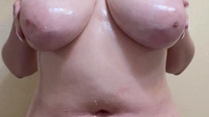 Australian BBW with big boobs gives blowjob
