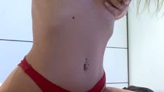 PUSSY BABE BRUNETTE masturbating
