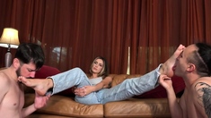AMERICAN MEAN GIRLS - Princess Amy Uses Two Losers To