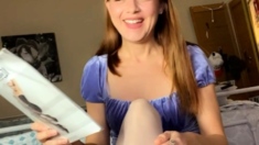 Gorgeous blonde teen Kelly Candy foot fetish