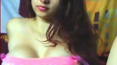 Sexy Indian Slut Bounces Perfect Tits On Webcam