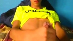 Latino Twink Shows Off When Jerking